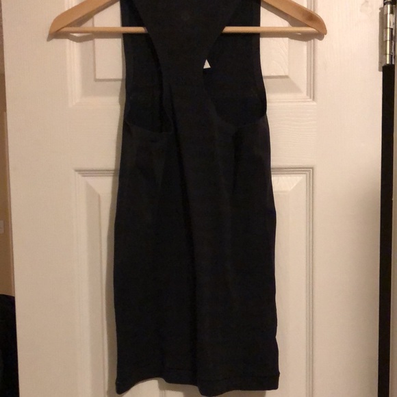 Lululemon black tank top size 6 NWT - Picture 4 of 7